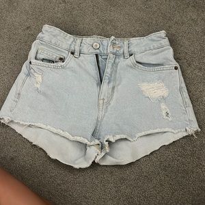 light wash jean shorts